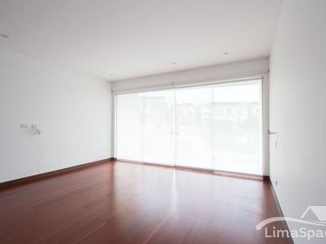 Hermoso departamento con jardín en urbanización privada (El Rancho)
