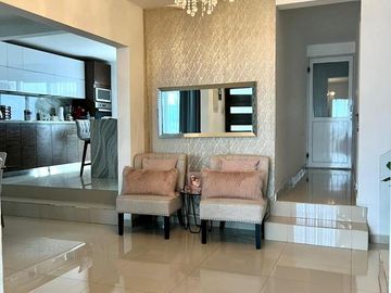 Venta:  *Casa en San Jeronimo,  con desnivel Ascendente. ROOF GARDEN