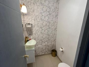 Venta:  *Casa en San Jeronimo,  con desnivel Ascendente. ROOF GARDEN