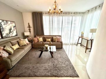 Venta:  *Casa en San Jeronimo,  con desnivel Ascendente. ROOF GARDEN