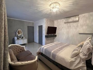 Venta:  *Casa en San Jeronimo,  con desnivel Ascendente. ROOF GARDEN