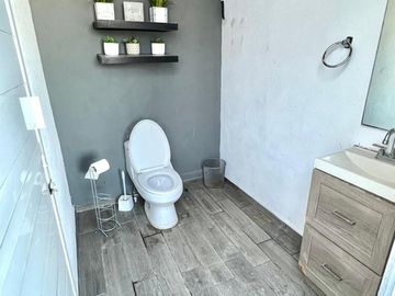 Venta:  *Casa en San Jeronimo,  con desnivel Ascendente. ROOF GARDEN