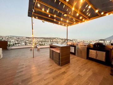 Venta:  *Casa en San Jeronimo,  con desnivel Ascendente. ROOF GARDEN