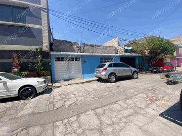 CASA EN VENTA EN SAN VICENTE CHICOLOAPAN.