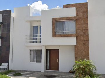 CASA EN REMATE BANCARIO EN CORREGIDORA QUERETARO