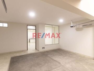 Se Alquila Casa De 7 Habitaciones Con 7 Baños Completos Junto Al Rebagliati, Jesús María