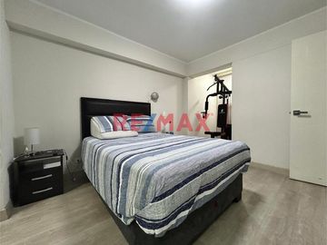 ID: 1097262 Vendo Amplio Flat 101M2 De 2 Dorms En Av. 28 De Julio - Miraflores