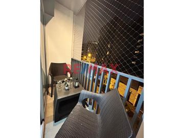 ID: 1097262 Vendo Amplio Flat 101M2 De 2 Dorms En Av. 28 De Julio - Miraflores