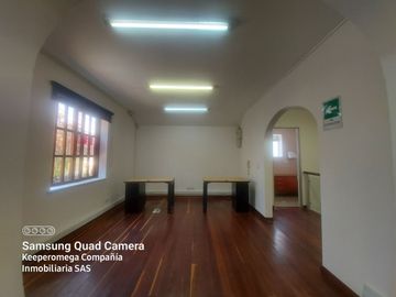 Oficina Casa en Venta, La Soledad, Bogotá D.C.
