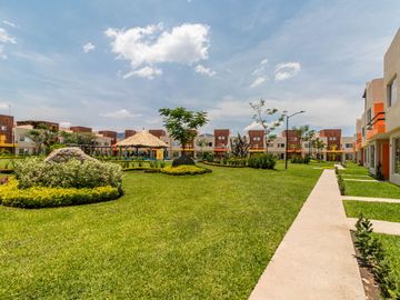 Casa con Rood Garden, seguridad en condominio en Morelos