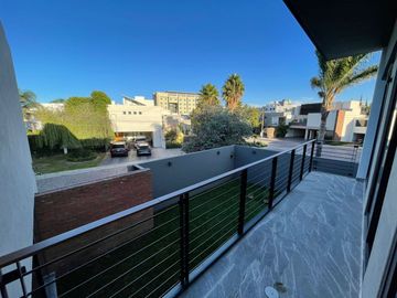 Casa en Venta en Privada Las Haciendas, Lomas 4a. Seccion 3 recamaras