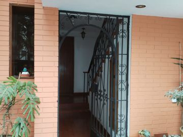ACOGEDOR DPTO AMOBLADO EN SURQUILLO