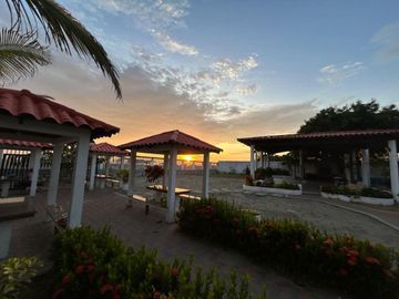 TERRENO EN VENTA, VILLAMIL PLAYAS, SECTOR  ARENAS DEL PACIFICO