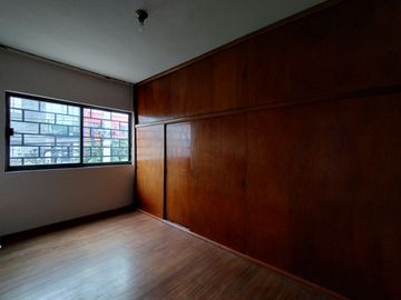 Casa en Venta con 2 departamentos, Cerca Metro Potrero, Col Guadalupe Insurgentes, Gustavo A. Madero CDMX