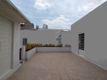 Casa en Venta con 2 departamentos, Cerca Metro Potrero, Col Guadalupe Insurgentes, Gustavo A. Madero CDMX