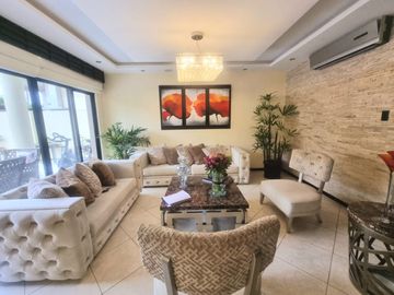 VENTA CASA ESTANCIAS DEL RIO-1