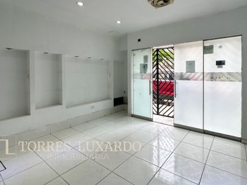 OCASIÓN VENTA DE CASA DE 3 PISOS 180M2 DE TERRENO CON LOCAL COMERCIAL  EN PUEBLO LIBRE