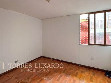 OCASIÓN VENTA DE CASA DE 3 PISOS 180M2 DE TERRENO CON LOCAL COMERCIAL  EN PUEBLO LIBRE