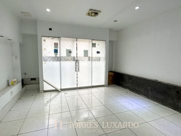 OCASIÓN VENTA DE CASA DE 3 PISOS 180M2 DE TERRENO CON LOCAL COMERCIAL  EN PUEBLO LIBRE