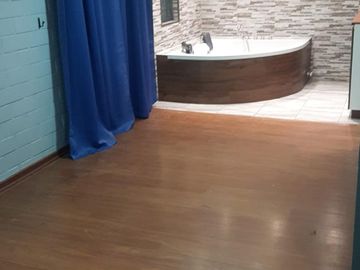 HERMOSA CASA EN RENCA, 3D Y 2 B CON JACUZZI