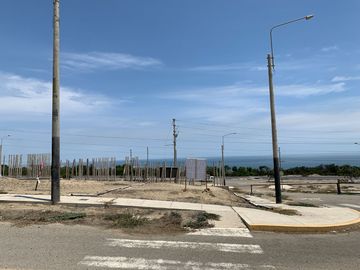 REMATO TERRENO CON UNA ESPECTACULAR VISTA AL MAR EN URB. SOL DE TRUJILLO  ETAPA  I