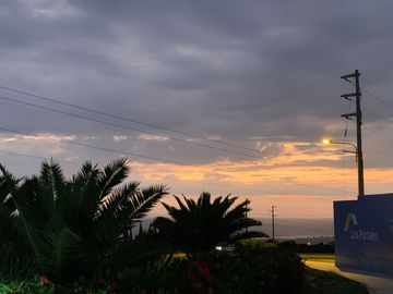 REMATO TERRENO CON UNA ESPECTACULAR VISTA AL MAR EN URB. SOL DE TRUJILLO  ETAPA  I