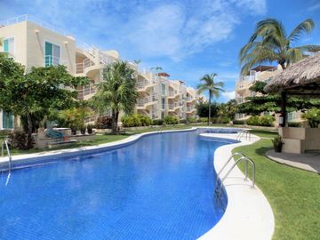 Departamento Planta Baja en Venta en Fracc Marina Diamante Acapulco