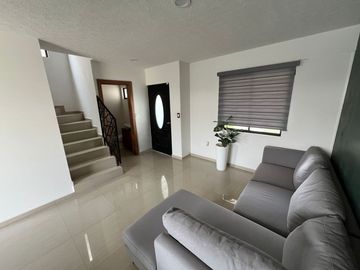EXCELENTE CASA 🏡 EN PACHUCA 3 RECAMARAS 2 BAÑOS TODO EN PRIVADA CON AMENIDADES Y METRO DE SEPARACIÓN!