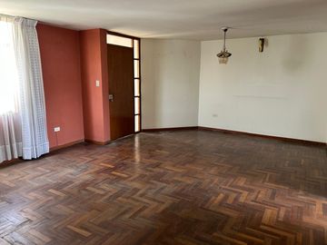 VENTA DE DEPARTAMENTO EN YANAHUARA