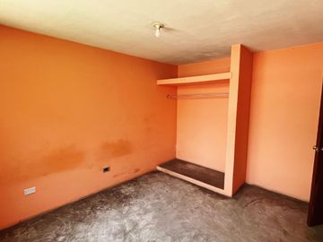 SE VENDE GRAN CASA CON COCHERA - EN ZONA SEGURA DE CARABAYLLO