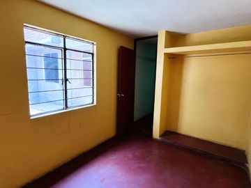 SE VENDE GRAN CASA CON COCHERA - EN ZONA SEGURA DE CARABAYLLO