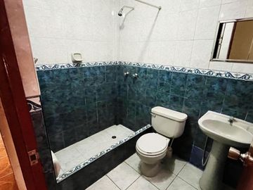 SE VENDE GRAN CASA CON COCHERA - EN ZONA SEGURA DE CARABAYLLO
