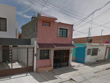 CASA EN VENTA EN SAN LUIS POTOSI, REMATE ADJUDICADO