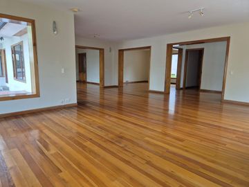 CASA DE VENTA EN CUMBAYA SECTOR SAN FRANCISCO