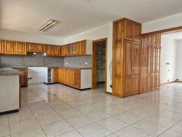 CASA DE VENTA EN CUMBAYA SECTOR SAN FRANCISCO