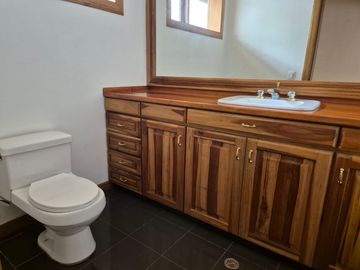 CASA DE VENTA EN CUMBAYA SECTOR SAN FRANCISCO