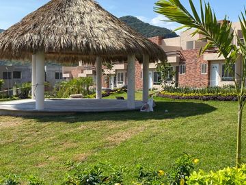 casa con alberca, seguridad y 3 recamaras a 15 min de Cuernavaca