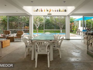 CASA VACACIONAL EN VENTA, San Antonio, Cañete. Km. 84 de la Panamericana Sur.