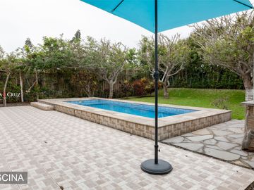CASA VACACIONAL EN VENTA, San Antonio, Cañete. Km. 84 de la Panamericana Sur.