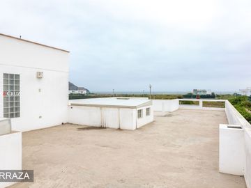 CASA VACACIONAL EN VENTA, San Antonio, Cañete. Km. 84 de la Panamericana Sur.