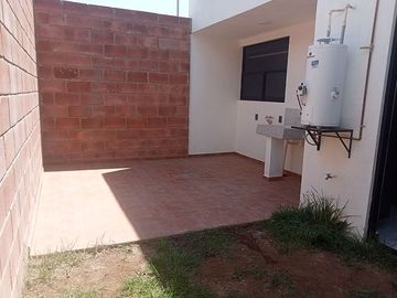 Bonitas y Modernas Casas Nuevas en Venta en Fracc. Margarita, Toyota.