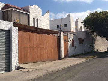 Linda casa Las Vicuñas, Jardines del Sur