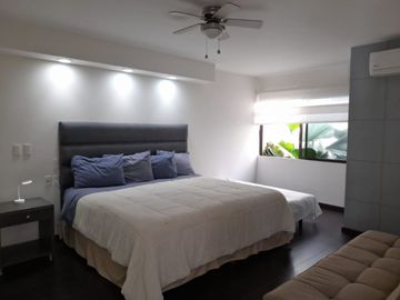 SE VENDE RESIDENCIA EN COSTA DE OROR CON ALBERCA