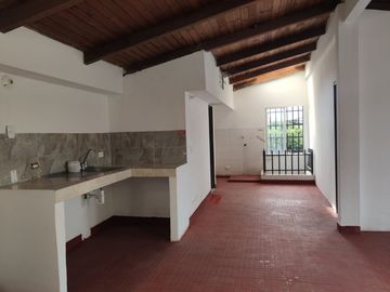 VENTA CASA MELENDEZ 3 PLANTAS INDEPENDIENTES SECTOR SUR