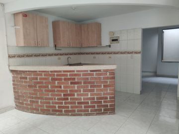 VENTA CASA MELENDEZ 3 PLANTAS INDEPENDIENTES SECTOR SUR