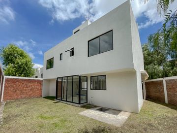Casa en Venta, Fraccionamiento Quinta de Las Rosas. Tula de Allende, Hidalgo.