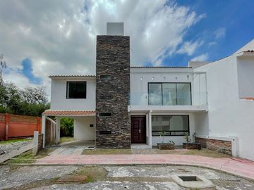 Casa en Venta, Fraccionamiento Quinta de Las Rosas. Tula de Allende, Hidalgo.