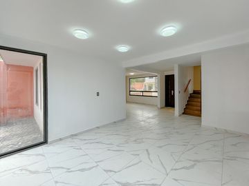 Casa en Venta, Fraccionamiento Quinta de Las Rosas. Tula de Allende, Hidalgo.
