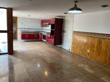 CASA EN VENTA EN PUEBLA, PUE, PRADOS AGUA AZUL, A DOS CUADRAS DE LA 11 SUR, CON OFICINA Y 3 RECÁMARAS