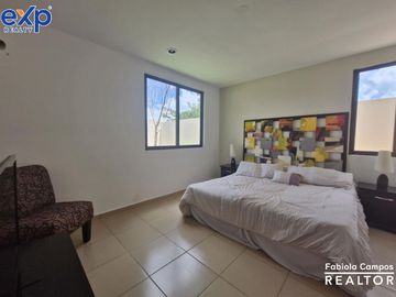 Casa de 3 recámaras en venta, en Privada Residencial con amenidades en Conkal, Yucatán - Entrega noviembre 2024